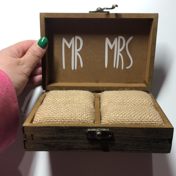 Brown ring box - Picture 2 of 7